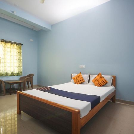 Spot On 39385 Venkatesh Palace Farhatabad Buitenkant foto